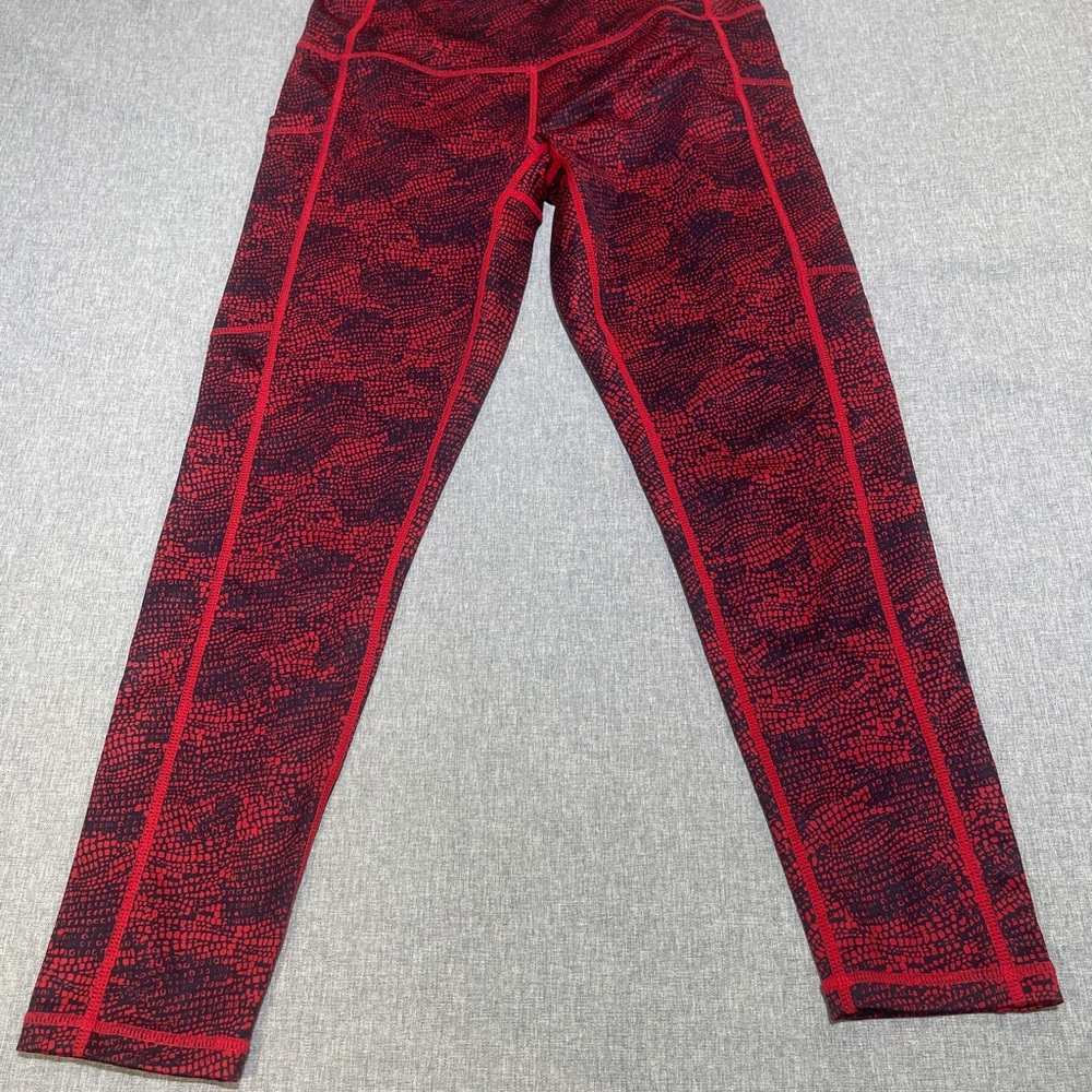 Zella Leggings Crop Size M Black/Red Snake like NWOT MSRP$88